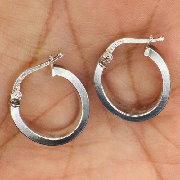 Vintage 925 Italy Sterling Silver Huggie Hoop Earrings Pair Minimalist Signed - Picture 7 of 12